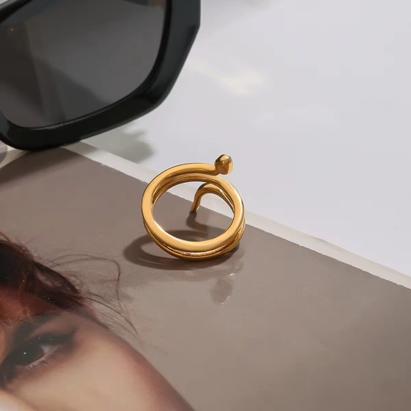Size 7 | 18K Gold Plated Snake Ring - Picture 4 of 6